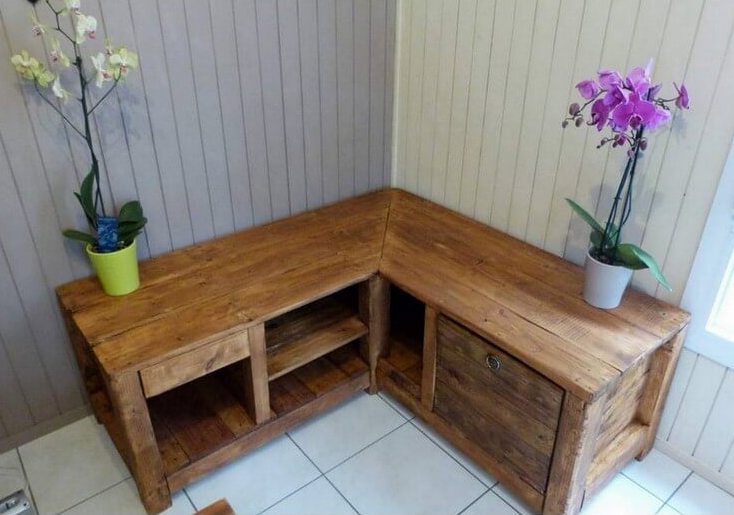 Pallet corner table or cabinet.jpg