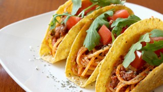 Spaghetti tacos recipe_dhn7d2.jpg
