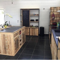 Wood pallet powered kitchen 2.jpg