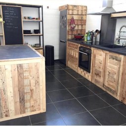Wood pallet powered kitchen.jpg