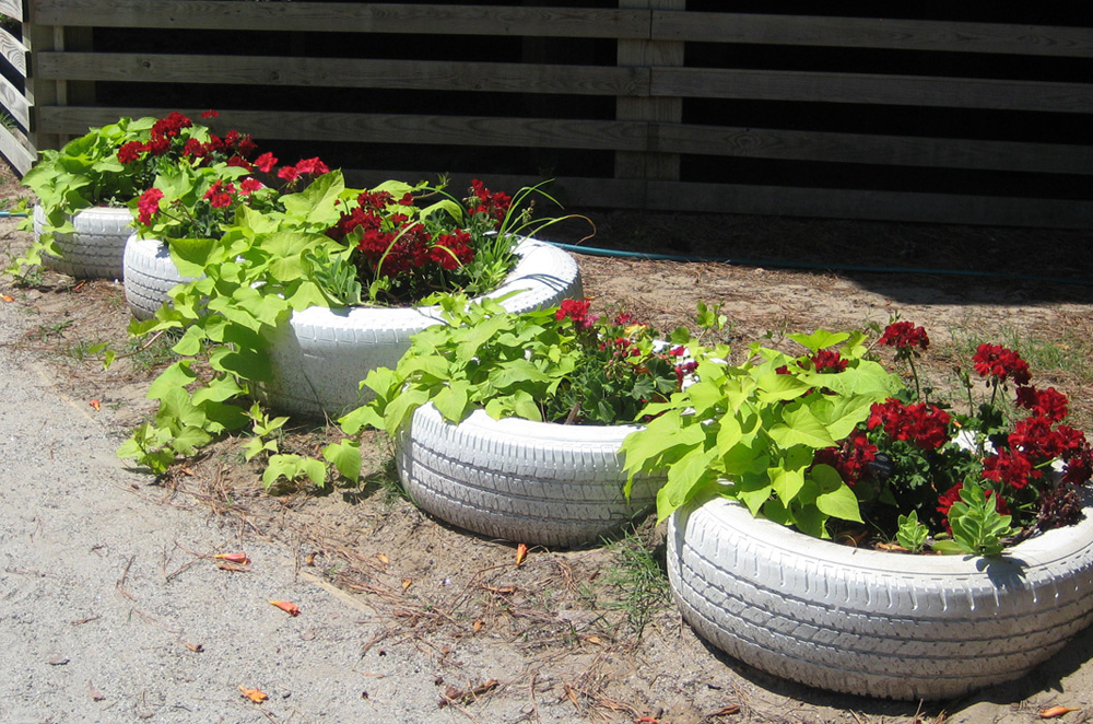 Old tire planters.jpg