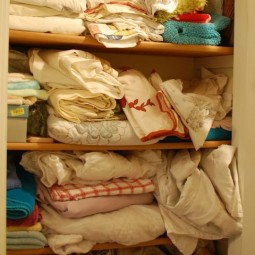 Organization linen closet before.jpg