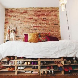 Stacked pallet bed.jpg