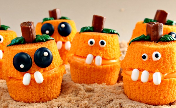 1466175985 pumpkin patch cupcake poppers.jpg