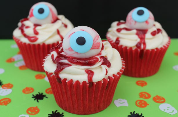 Halloween eyeball cake decorations.jpg