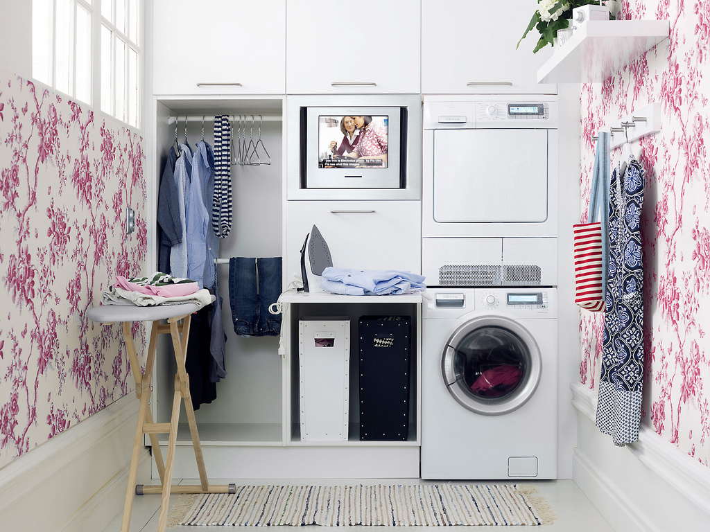 02 victoria does laundry laundry room ideas homebnc.jpg