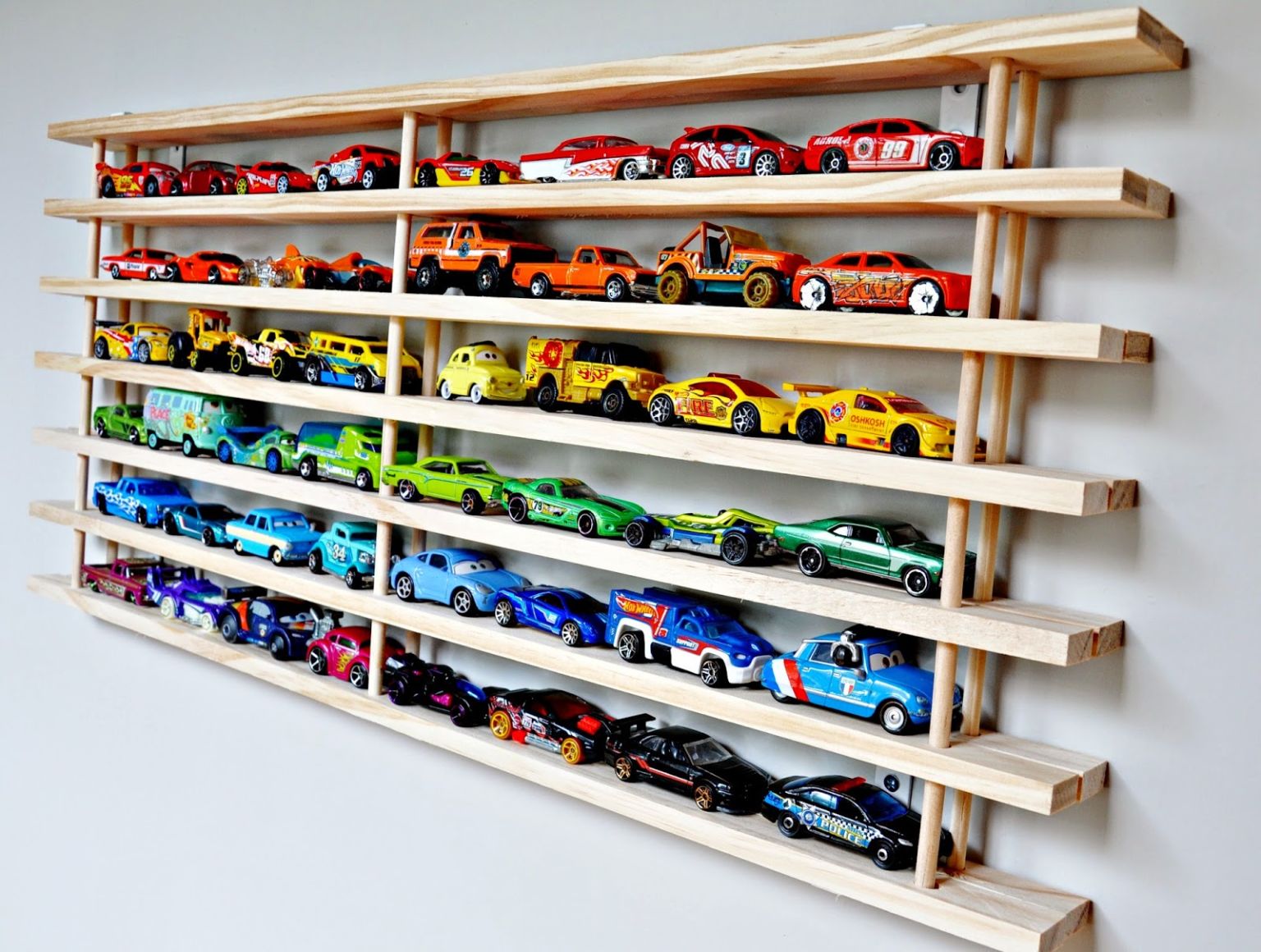 05 easy wall garage for cars toy storage homebnc 768x580@2x.jpg