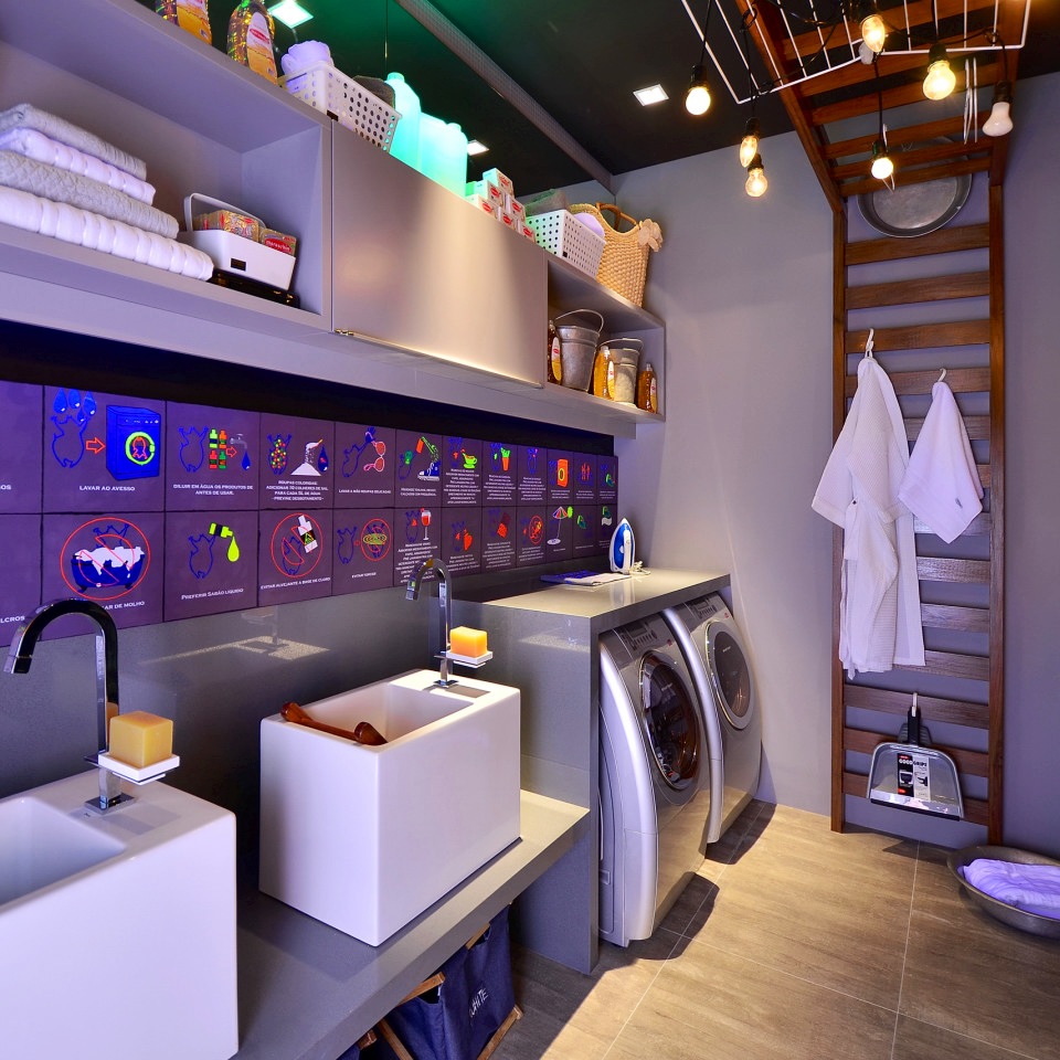 13 fun and funky utilitarian laundry room design homebnc.jpg