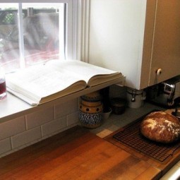1447785883 counter space fold down shelf apartment therapy.jpg