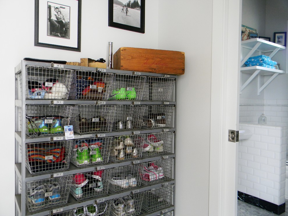 16 washroom mesh shoe holder shoe storage solutions homebnc.jpg