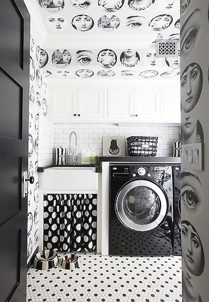 20 behold the bold laundry room homebnc.jpg