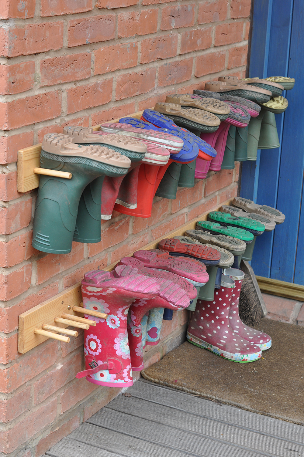 20 children’s boot wood pegs shoe storage solutions homebnc.jpg