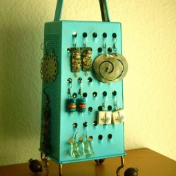 Cheese grater earring stand.jpg