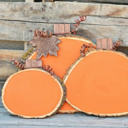 Painted wood slice pumpkins.jpg