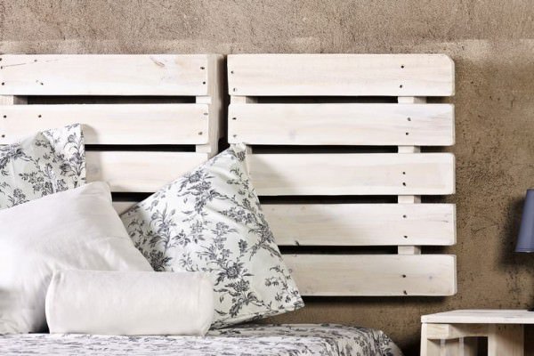 Recycled pallet bed frames homesthetics 8.jpg