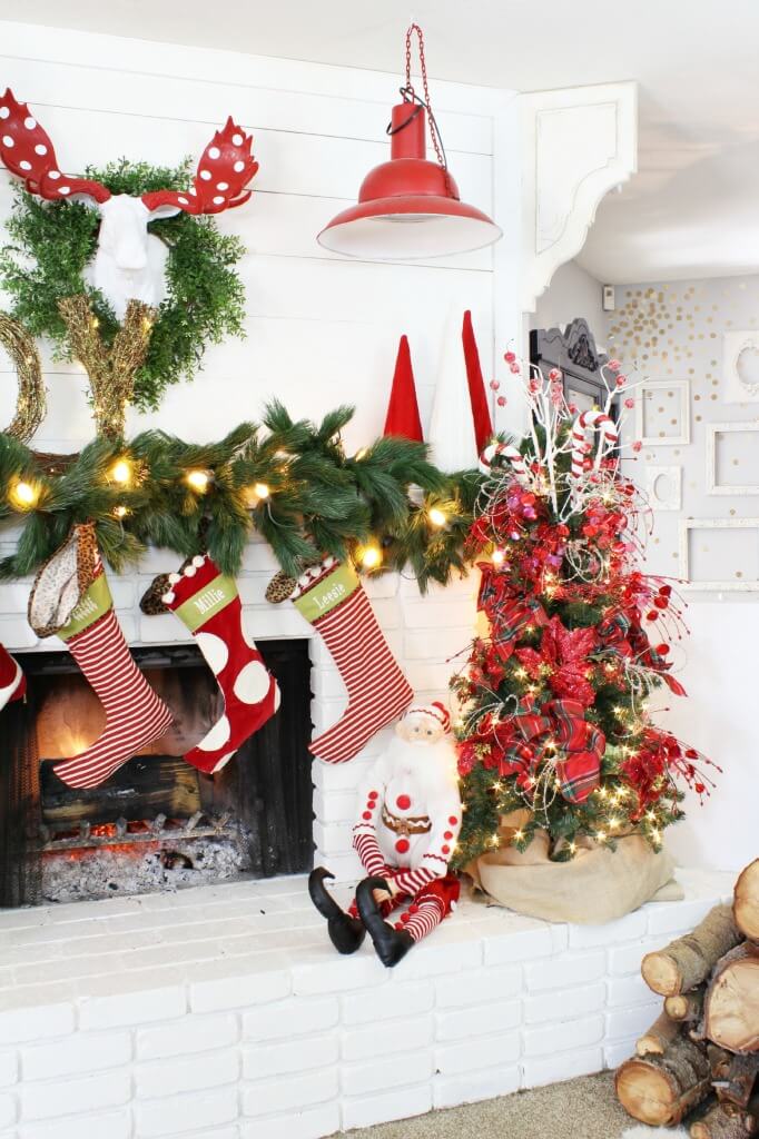 22 christmas mantel decoration ideas homebnc.jpg