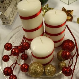 Decorate plane candles with ribbon gives beautiful look to candles.jpg