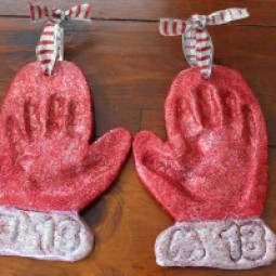 Handprint mitten ornaments 8 300x200.jpg