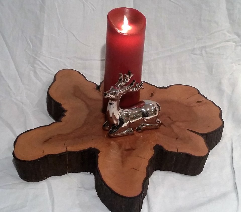 Reindeer with candle perfect for candle decoration.jpg