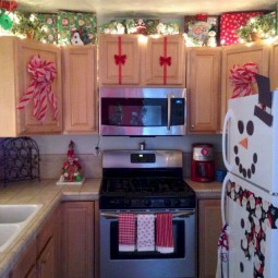 17 best christmas kitchen decor ideas.jpg