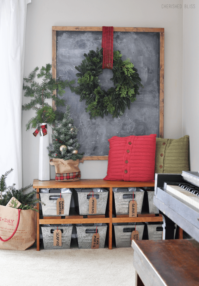 31 christmas wall decor ideas homebnc.png