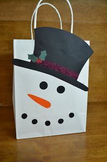 Paper bag snowman craft.jpg