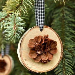 Rustic handmade christmas ornament for the tree birch wood slices display pretty hand cut pine cone flowers anextraordinaryday.net_.jpg