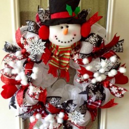 The best christmas wreath ideas for the holidays 26.jpg