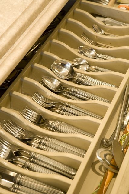 23 cutlery storage solutions.jpg