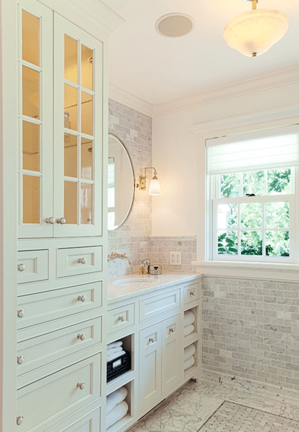 Functional bathroom storage and space saving ideas 24.png