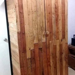 Recycled wood pallet closet.jpg