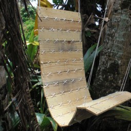 Paracord laced pallet hanging chair.jpg