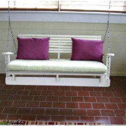 How to make pallet swing chair.jpg