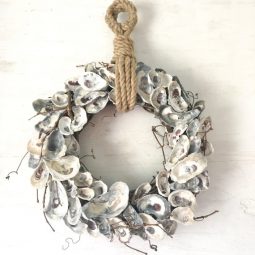 Nautical oyster shell wreath.jpg