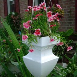 15 outdoor hanging planter ideas homebnc.jpg