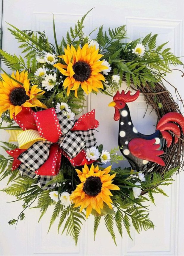 Creative summer wreath ideas for front door 10.jpg