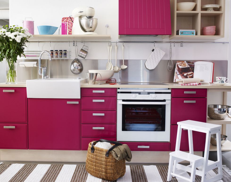 Gallery 1481227022 pink kitchen.jpg