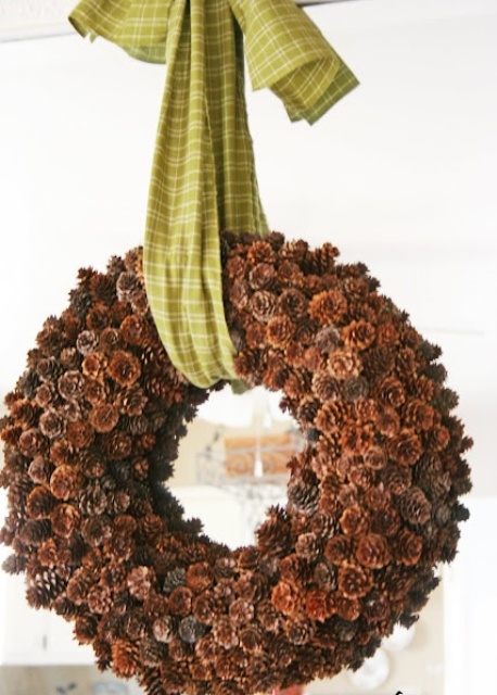 Creative pinecone fall decorations youll love 26.jpg