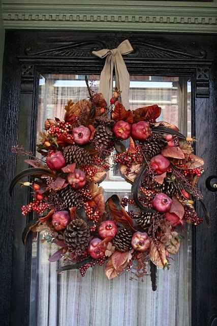 Creative pinecone fall decorations youll love 28.jpg