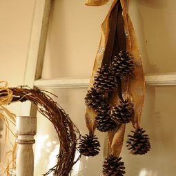 Creative pinecone fall decorations youll love 29.jpg
