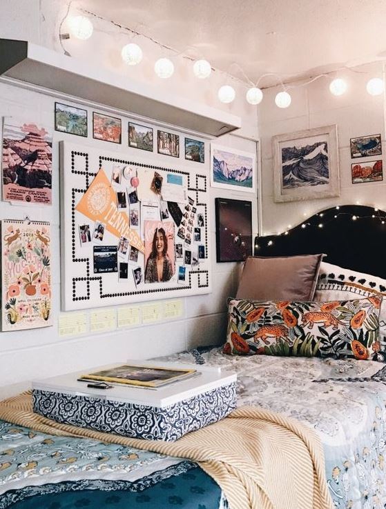 Printed cute dorm rooms obsessing over.jpg
