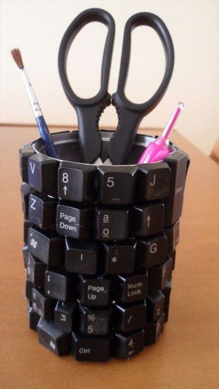 Upcycled keyboard pencils holder.jpg