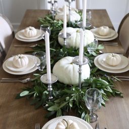 Welcoming fall table decorating ideas 09 1 kindesign.jpg