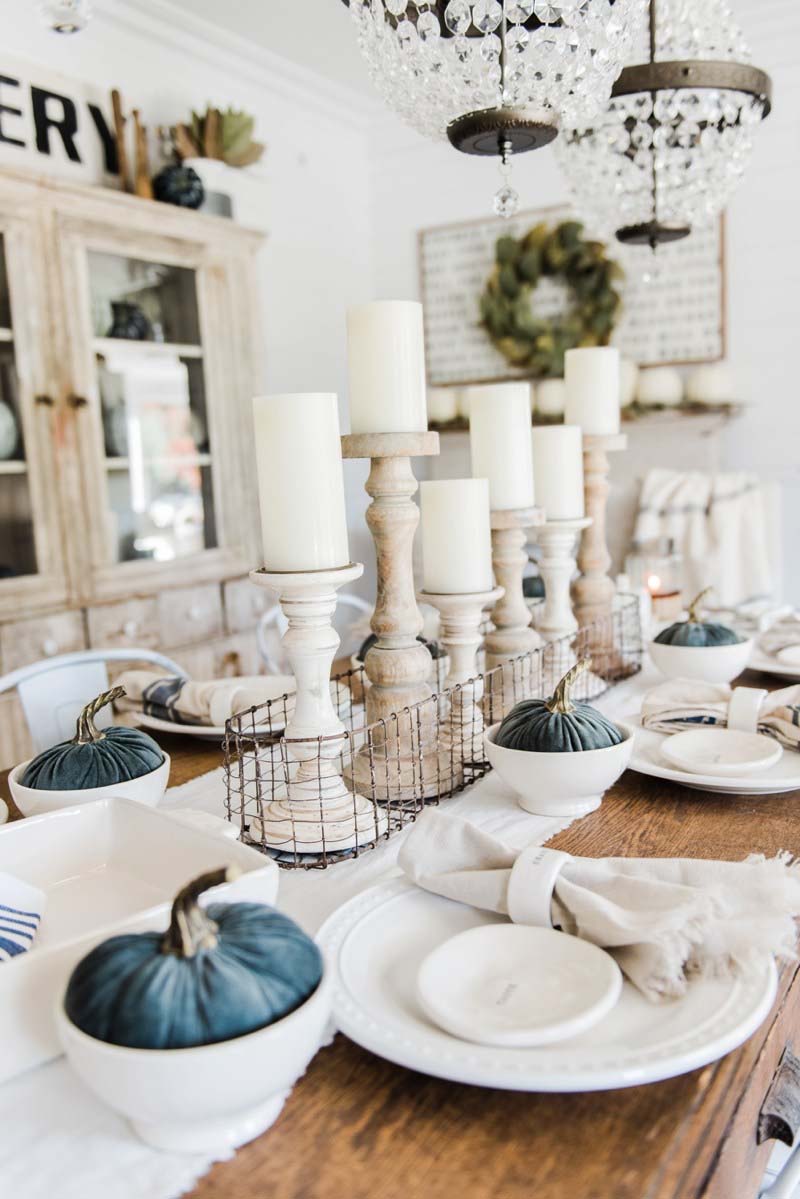 Welcoming fall table decorating ideas 11 1 kindesign.jpg