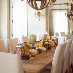 Welcoming fall table decorating ideas 17 1 kindesign.jpg