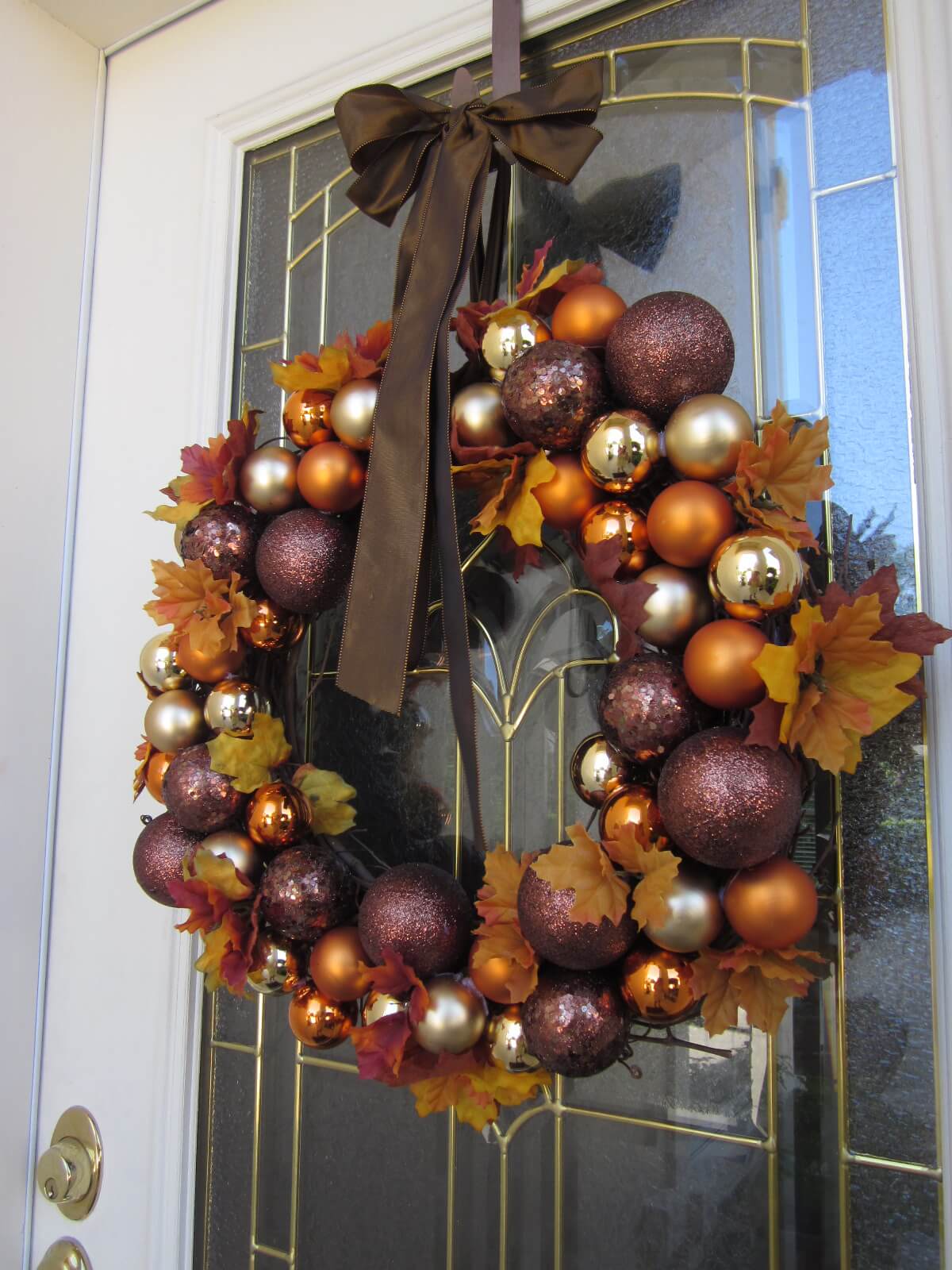 08 fall door wreath ideas homebnc.jpg