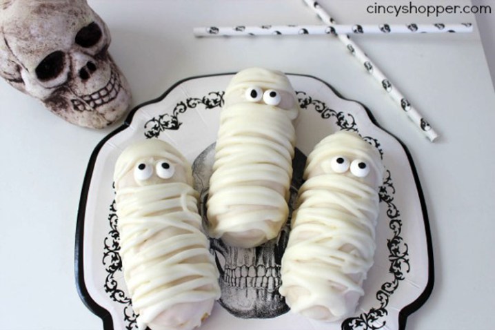 Halloween twinkie mummies recipe 4.jpg