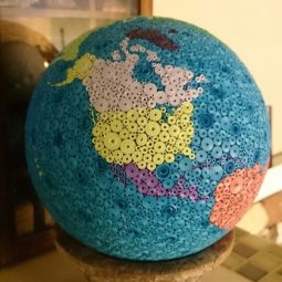 40 useful globe art projects to restore old globes 15.jpg