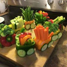 Snacks aus Obst und Gemüse für Kinder