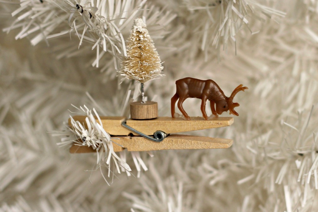Reindeer clothespin ornaments.51 1024x682.jpg